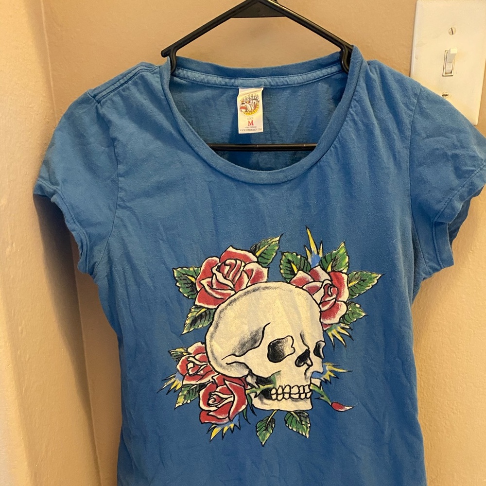Women’s Ed Hardy Tee shirt